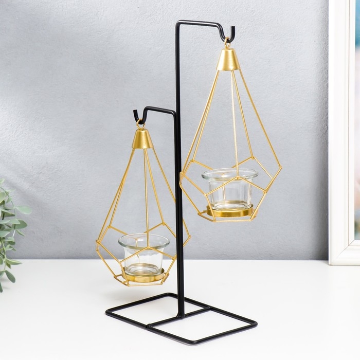 Подсвечник металл, стекло на 2 свечи Подсвечник металл, стекло на 2 свечи "Пирамида в треугольнике" чёрный 36х11х15 см