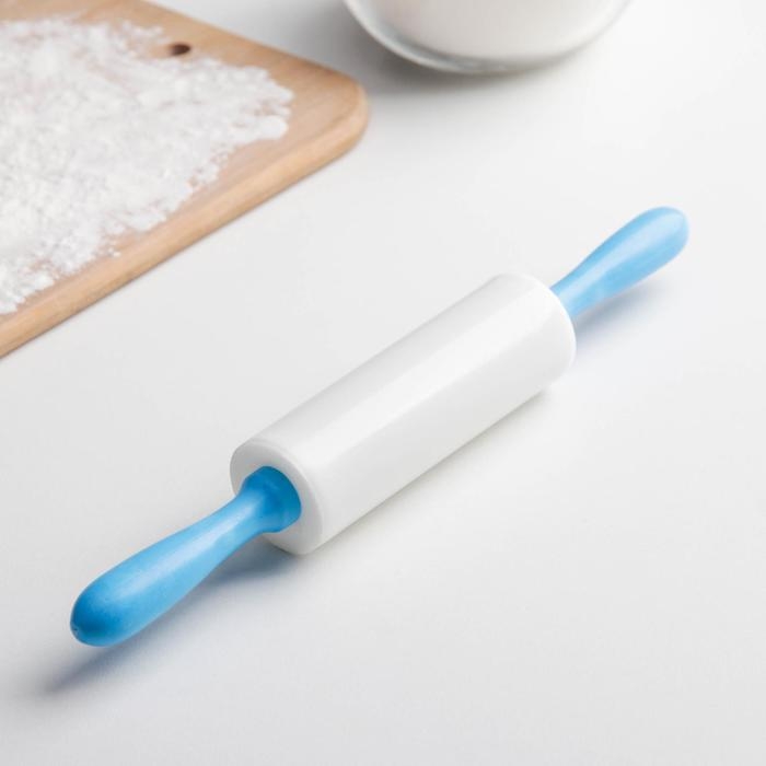 Скалка, 21 см, рабочая часть 9 см, цвет МИКС Скалка, 21 см, рабочая часть 9 см, цвет МИКС