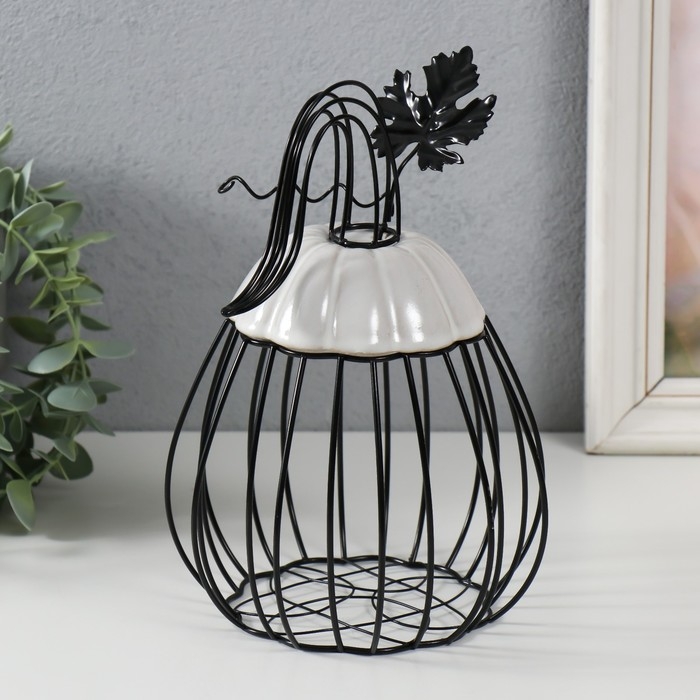 Сувенир вазон металл, керамика Сувенир вазон металл, керамика "Тыква с листочком" черная с белым 14,3х14,3х21 см