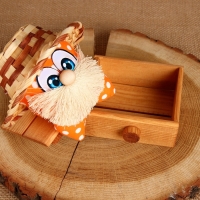 Оберег "Домовой Стасик", на сундуке, 15 х 11 см Оберег "Домовой Стасик", на сундуке, 15 х 11 см