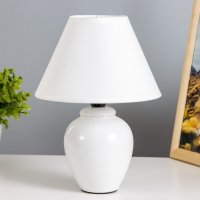 Лампа настольная "Азалия "E14, 220V, белая RISALUX Лампа настольная "Азалия "E14, 220V, белая RISALUX