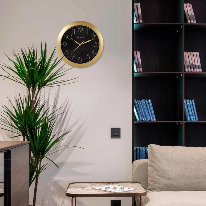 Часы настенные, серия: Классика, дискретный ход, d-29 см, золотистый обод