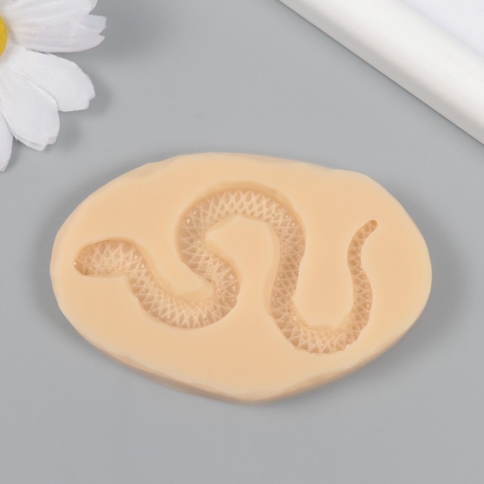 Новогодний молд силиконовый Новогодний молд силиконовый "Змейка" 0,4х6,5х3,3 см