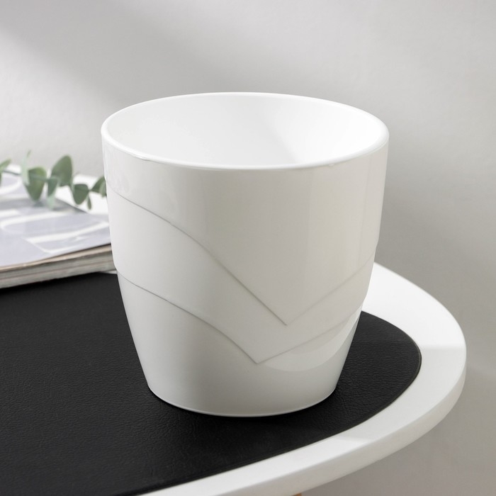 Кашпо для цветов со вставкой «Грация», 1,2 л, цвет белый Кашпо для цветов со вставкой «Грация», 1,2 л, цвет белый