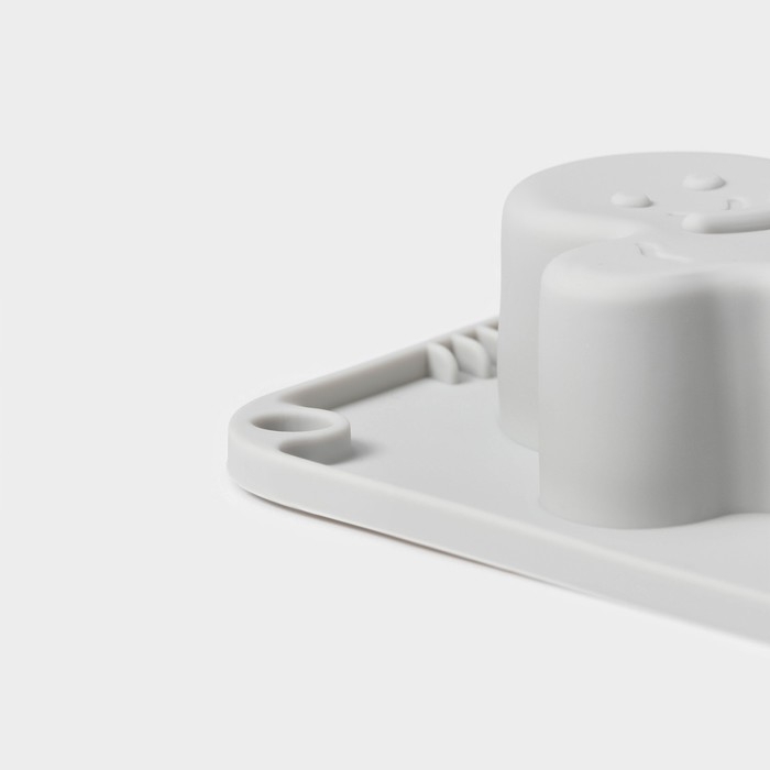 Форма для выпечки новогодняя Доляна «Семейный праздник», силикон, 6 ячеек, 29,5×17×2,7 см, цвет серый Форма для выпечки новогодняя Доляна «Семейный праздник», силикон, 6 ячеек, 29,5×17×2,7 см, цвет серый