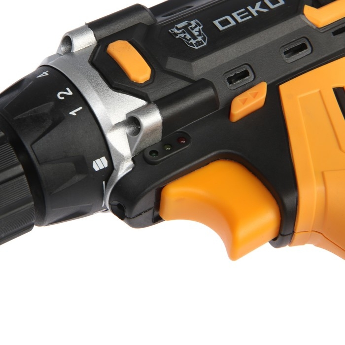 Дрель-шуруповерт DEKO DKCD20FU-Li, 20 В, 2х2 Ач, Li-lon, 42 Нм, 350/1350 об/мин + 63 пр.
