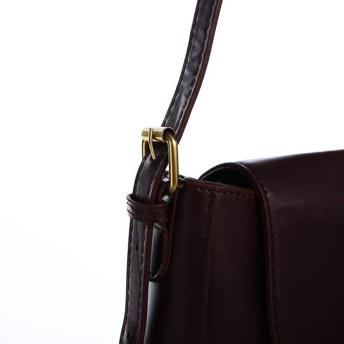 Сумка-мессенджер на клапане, цвет тёмно-коричневый