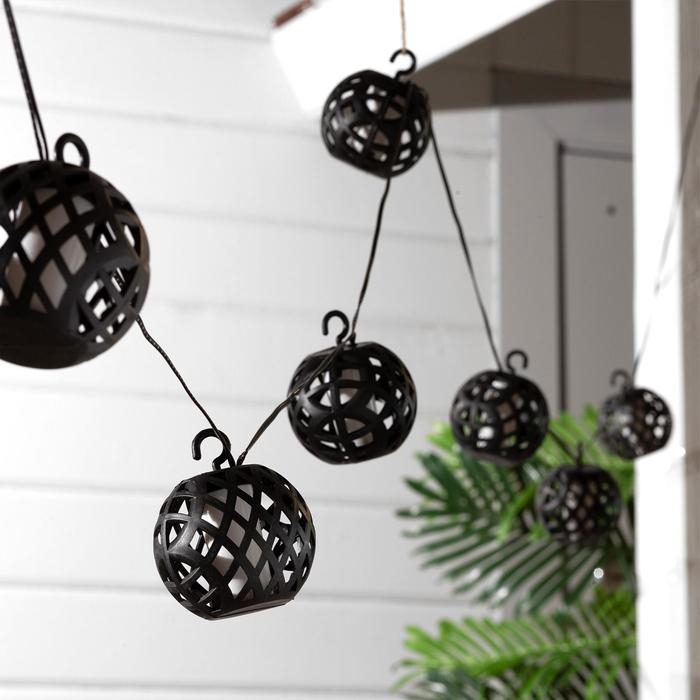 Гирлянда Uniel &laquo;Нить&raquo; 2.1 м с насадками &laquo;Огненные шары&raquo;, IP44, тёмная нить, 80 LED, эффект пламени, 1 режим, солнечная батарея