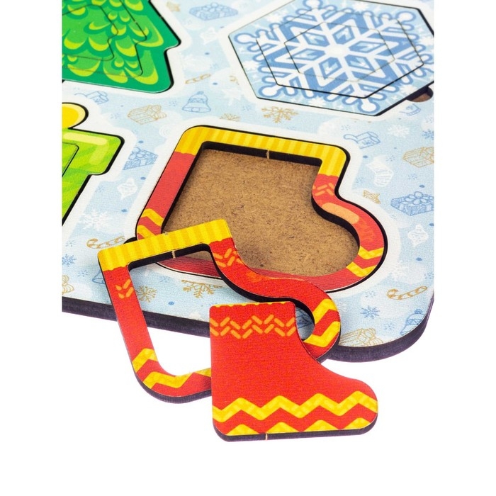 Развивающая игра по методике «Монтессори.Новогодние фигуры» Развивающая игра по методике «Монтессори.Новогодние фигуры»