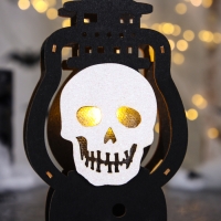 Декор с подсветкой &laquo;Фонарь с черепом&raquo;, 3 &times; 10,5 &times; 17,5 см