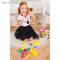 Игровой набор с массой для лепки «Юный кондитер» Игровой набор с массой для лепки «Юный кондитер»