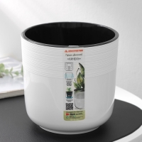 Кашпо для цветов со вставкой «Линель», 2,7 л, d=16 см, h=16 см, пластик, цвет белый Кашпо для цветов со вставкой «Линель», 2,7 л, d=16 см, h=16 см, пластик, цвет белый