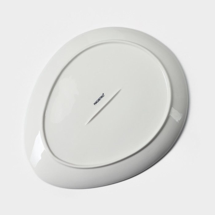 Блюдо для подачи фарфоровое Magistro &laquo;Бланш&raquo;, d=28 см, цвет белый