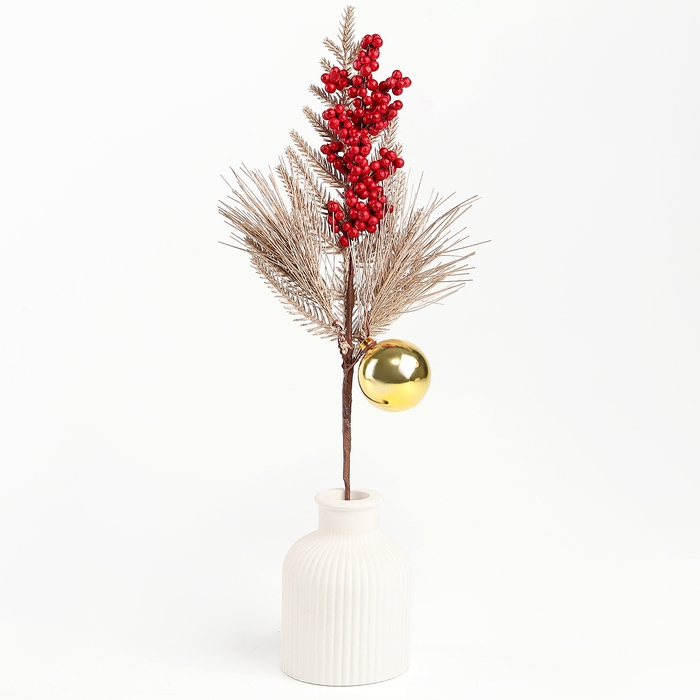 Новогодний декор «Золотая веточка», с ягодками, 36 × 16 × 5 см Новогодний декор «Золотая веточка», с ягодками, 36 × 16 × 5 см