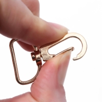 Карабин металлический, 36 × 24 мм / 20 × 2 мм, 5 шт, цвет золотой Карабин металлический, 36 × 24 мм / 20 × 2 мм, 5 шт, цвет золотой