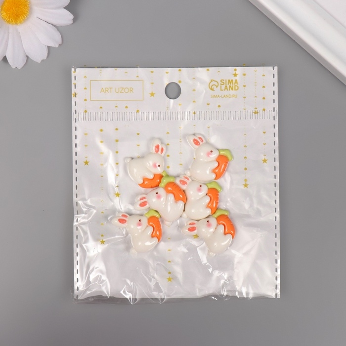 Декор для творчества пластик "Кролик с морковкой" набор 6 шт 2х2,3х0,8 см