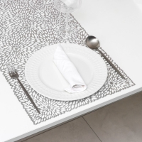 Дорожка на стол Доляна &laquo;Астры&raquo;, 89&times;35 см, цвет серебро