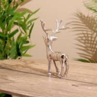 Сувенир "Олень" алюминий 13х10х20 см Сувенир "Олень" алюминий 13х10х20 см