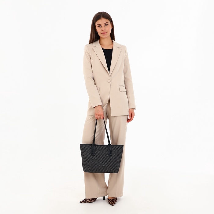 Сумка женская на молнии, средний размер, цвет чёрный