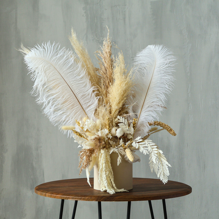 Перо для декора, длина: от 45 до 50 см, цвет белый Перо для декора, длина: от 45 до 50 см, цвет белый