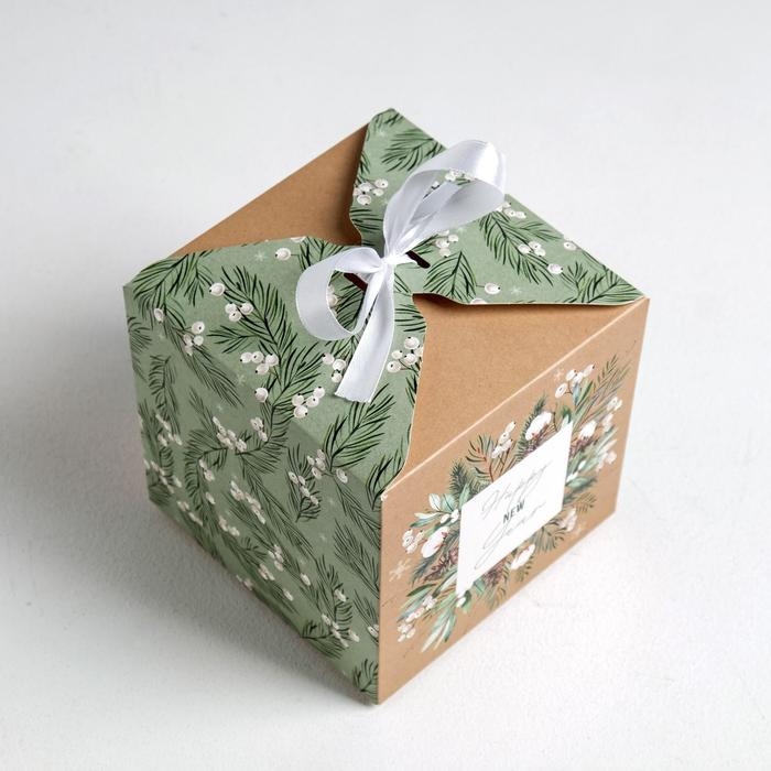 Коробка подарочная новогодняя складная &laquo;Волшебство&raquo;, 12 х 12 х 12 см, Новый год