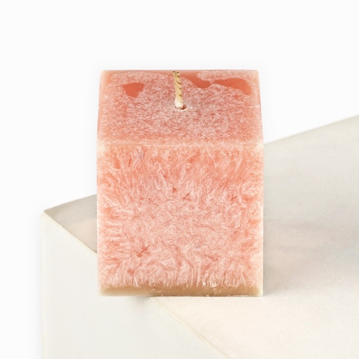 Свеча интерьерная новогодняя &laquo;Чудес&raquo; на Новый год, серебристая, 5 х 5 см