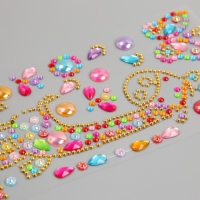 Декоративные украшения из страз "Жираф и бабочка" Декоративные украшения из страз "Жираф и бабочка"