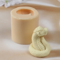 Молд силиконовый "Змея №2" Силикон 6х5х4 см Молд силиконовый "Змея №2" Силикон 6х5х4 см