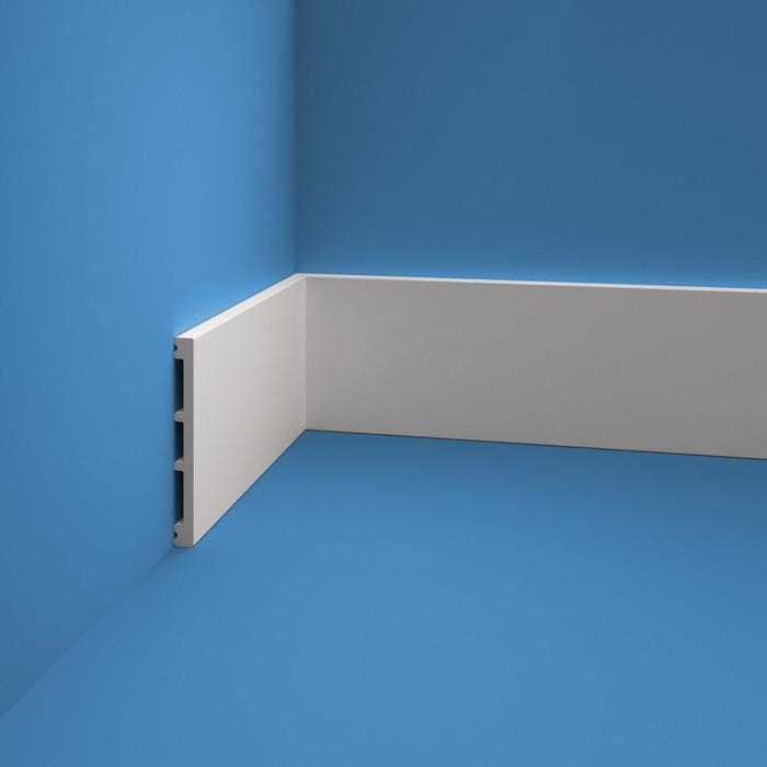 Плинтус пластиковый ударопрочный белый 122х12х2000мм Плинтус пластиковый ударопрочный белый 122х12х2000мм