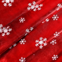 Лоскут для рукоделия &laquo;Белые снежинки&raquo;, красный, 100 &times; 150 см