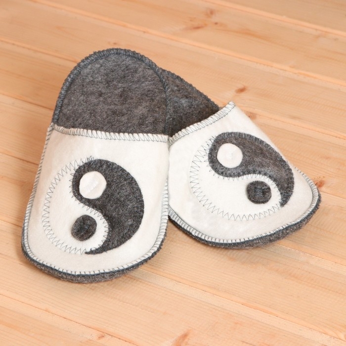 Набор подарочный 4 предмета Женский Набор подарочный 4 предмета Женский "Инь-Янь" (шапка, коврик, рукавичка, тапочки )