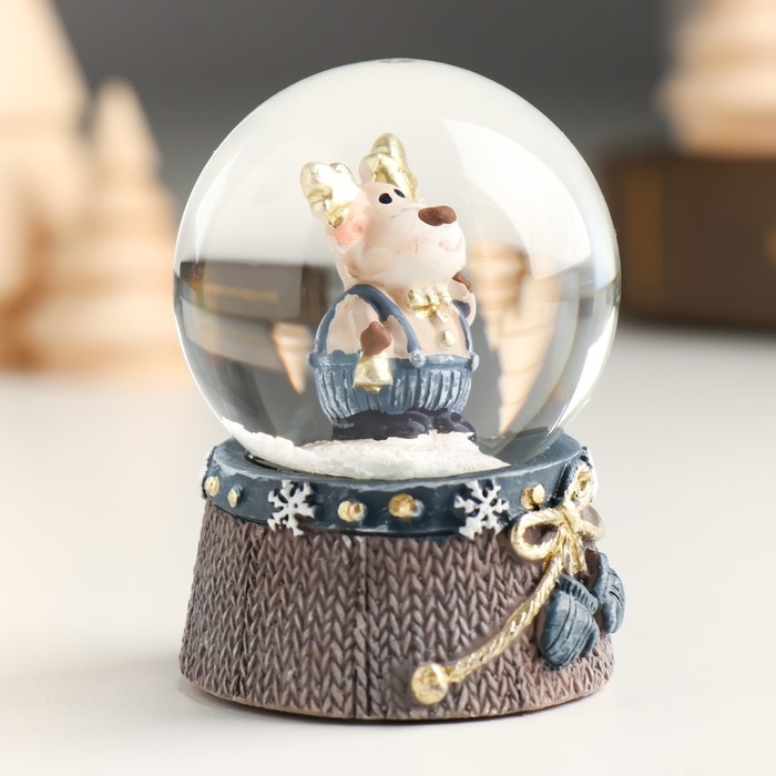 Сувенир полистоун водяной шар Сувенир полистоун водяной шар "Лосик с золотыми рожками в сине-сером" МИКС 4,5х4,5х6,2 см