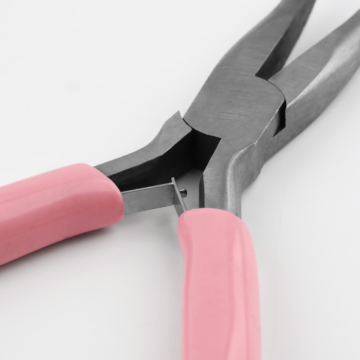 Тонкогубцы изогнутые, для рукоделия, 13 × 6,5 см, цвет серебряный/розовый Тонкогубцы изогнутые, для рукоделия, 13 × 6,5 см, цвет серебряный/розовый
