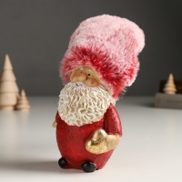 Сувенир полистоун "Дед Мороз в красном наряде и меховом колпаке, с сердцем" 6х10х23 см Сувенир полистоун "Дед Мороз в красном наряде и меховом колпаке, с сердцем" 6х10х23 см