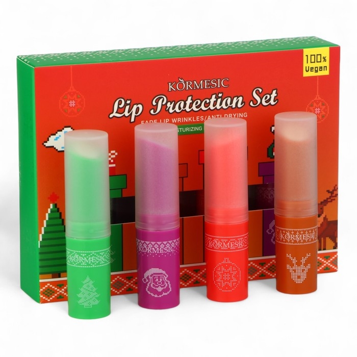 Новый год. Новогодний подарочный набор косметики. Бальзамы для губ с экстрактами алоэ вера, кокосовое молоко, клубника, виногад