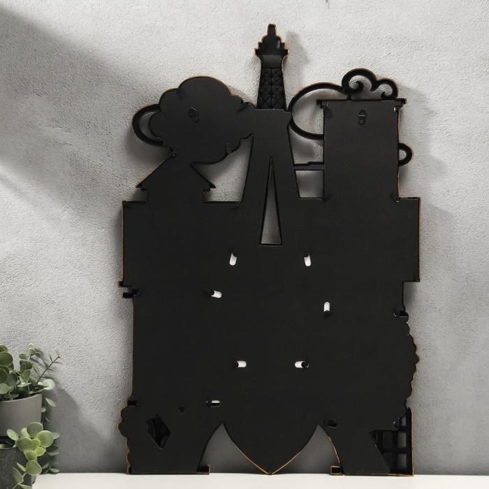 Фоторамка пластик на 8 фото10х10см,9х13см,10х15см,12х12см Фоторамка пластик на 8 фото10х10см,9х13см,10х15см,12х12см "Панорама Парижа" золото41,5х63см