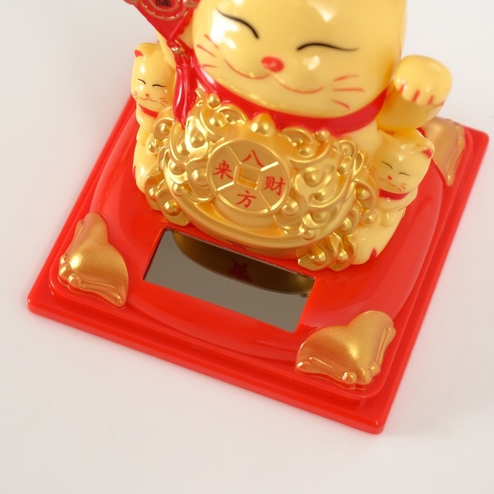 Маятник пластик Маятник пластик "Жёлтый Манэки-нэко с котятами и золотом" 8х8х8,2 см