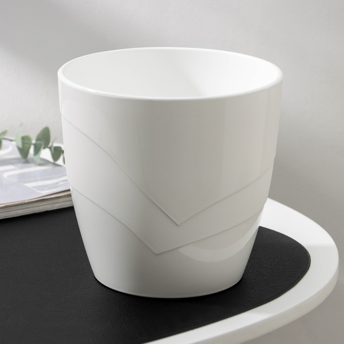 Кашпо для цветов со вставкой «Грация», 2 л, цвет белый Кашпо для цветов со вставкой «Грация», 2 л, цвет белый