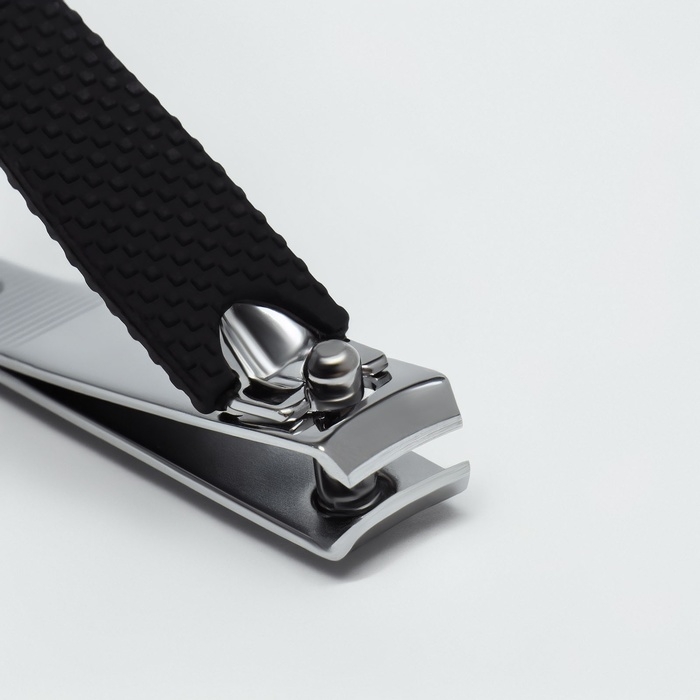 Кусачки-книпсер маникюрные, 6,2 &times; 1,7 см, цвет чёрный/серебристый