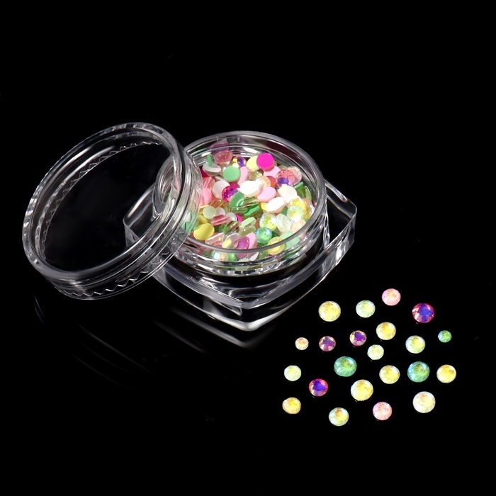 Стразы для декора ногтей «NEON», разноразмерные, светятся в темноте, разноцветные Стразы для декора ногтей «NEON», разноразмерные, светятся в темноте, разноцветные