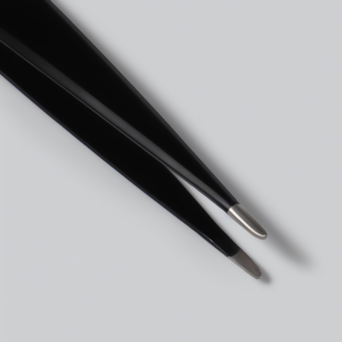 Пинцет заострённый, 9 см, цвет чёрный Пинцет заострённый, 9 см, цвет чёрный