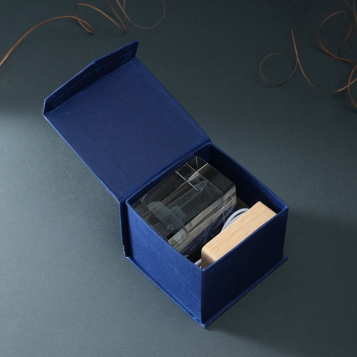 Сувенир стекло подсветка Сувенир стекло подсветка "Прямоугольник. Маяк" подставка дерево, USB 7х7х10