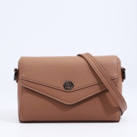 Сумка-мессенджер на магните, цвет бежевый Сумка-мессенджер на магните, цвет бежевый