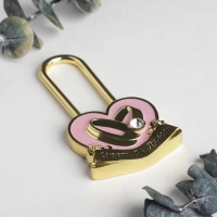 Замок свадебный &laquo;Совет да любовь&raquo;.