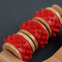 Массажёр - роллер, с шипами, универсальный, деревянный, 14,5 &times; 8 &times; 2 см, цвет МИКС