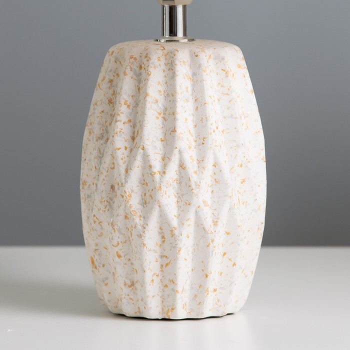 Настольная лампа Настольная лампа "Алесса" Е14 40Вт бело-бежевый 20х20х33 см RISALUX