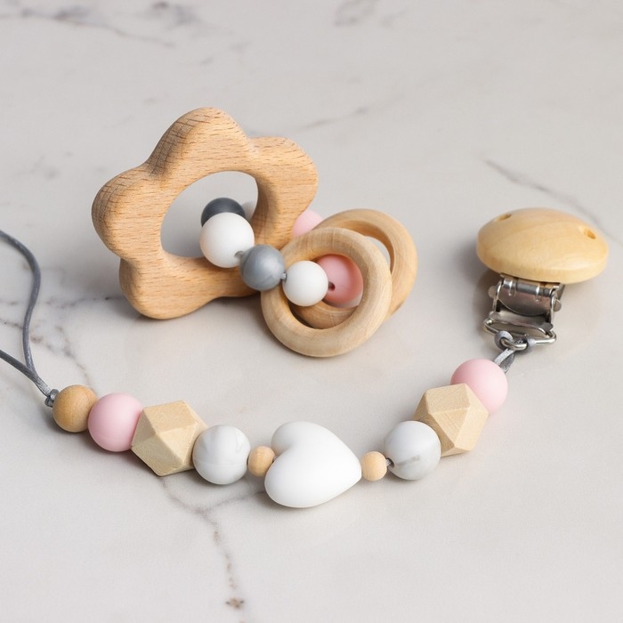 Подарочный набор: Держатель для соски и прорезыватель, розовый, Крошка Я Подарочный набор: Держатель для соски и прорезыватель, розовый, Крошка Я