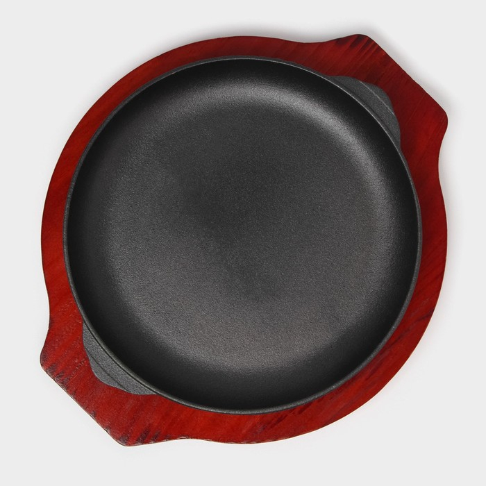 Сковорода чугунная &laquo;Круг&raquo;, d=20,5 см, на деревянной подставке