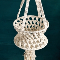 Подвесное кашпо - макраме "Лея" 20х20х13см Подвесное кашпо - макраме "Лея" 20х20х13см
