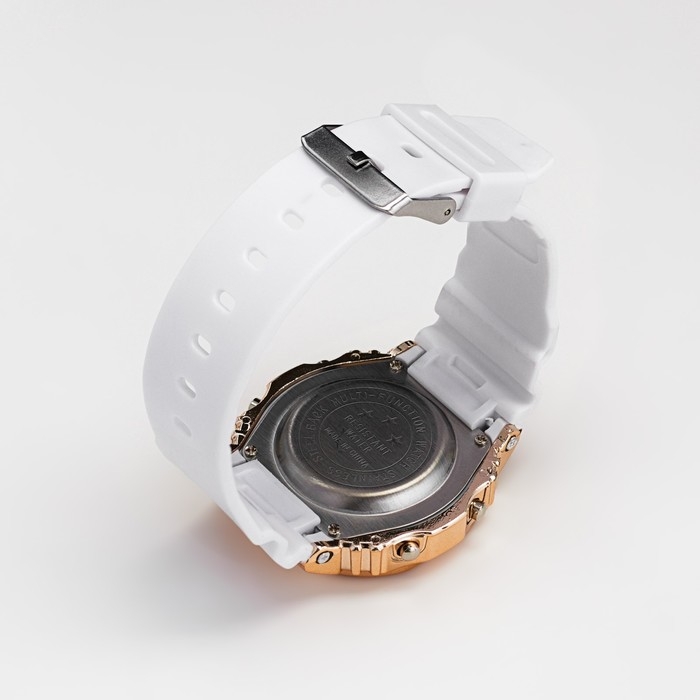 Часы наручные электронные Sport, ремешок силикон, белые Часы наручные электронные Sport, ремешок силикон, белые